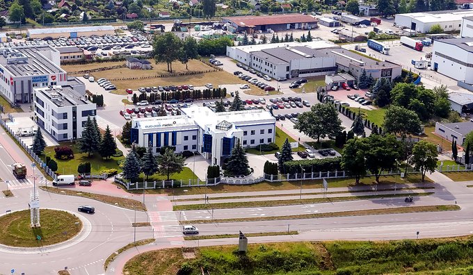 Nowoczesny budynek biurowy Oddziału Agencji Rozwoju Przemysłu S.A. w Mielcu, siedziba zarządzająca SSE EURO-PARK MIELEC.